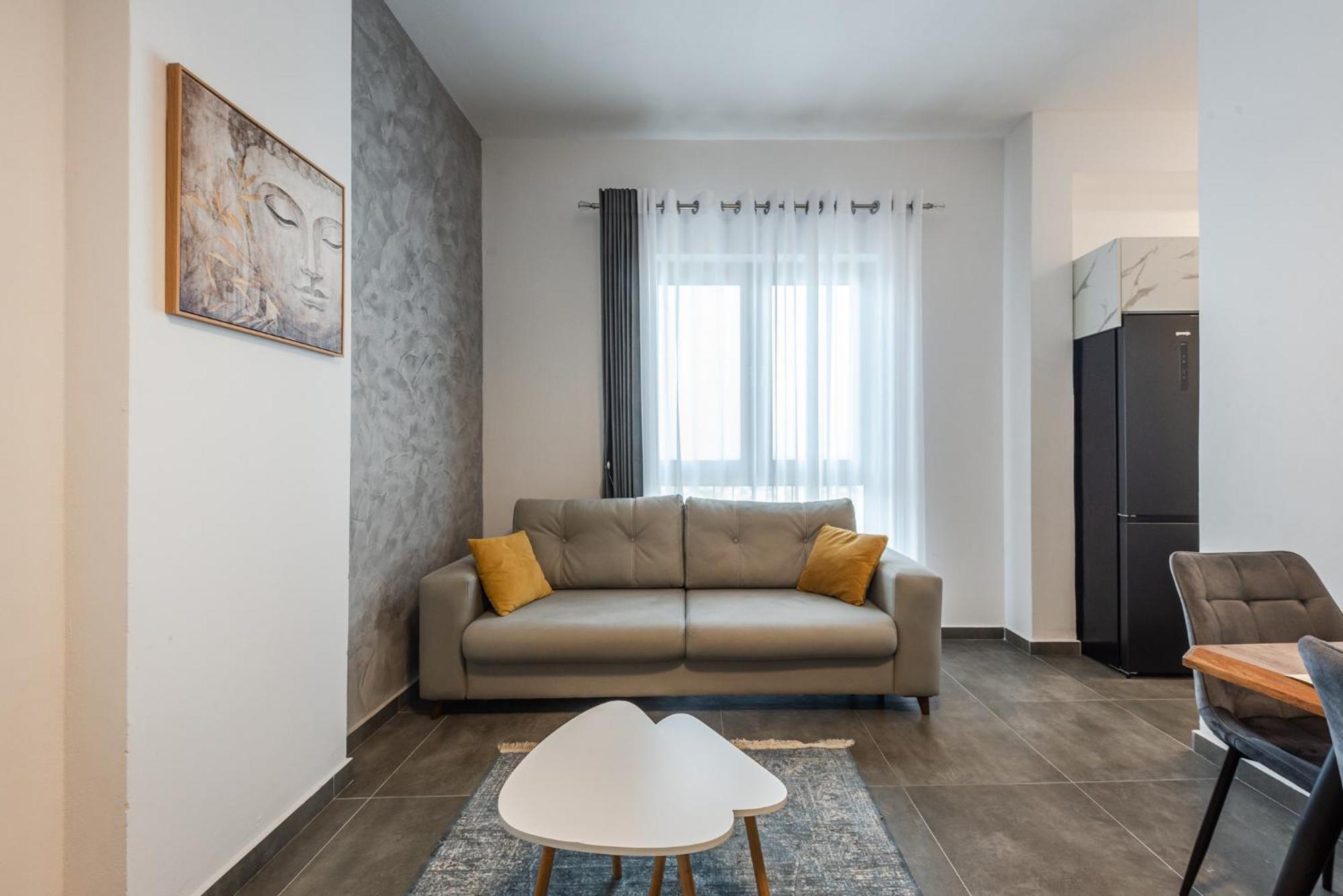 Royal Hill Apartments By Ps Durres Bagian luar foto