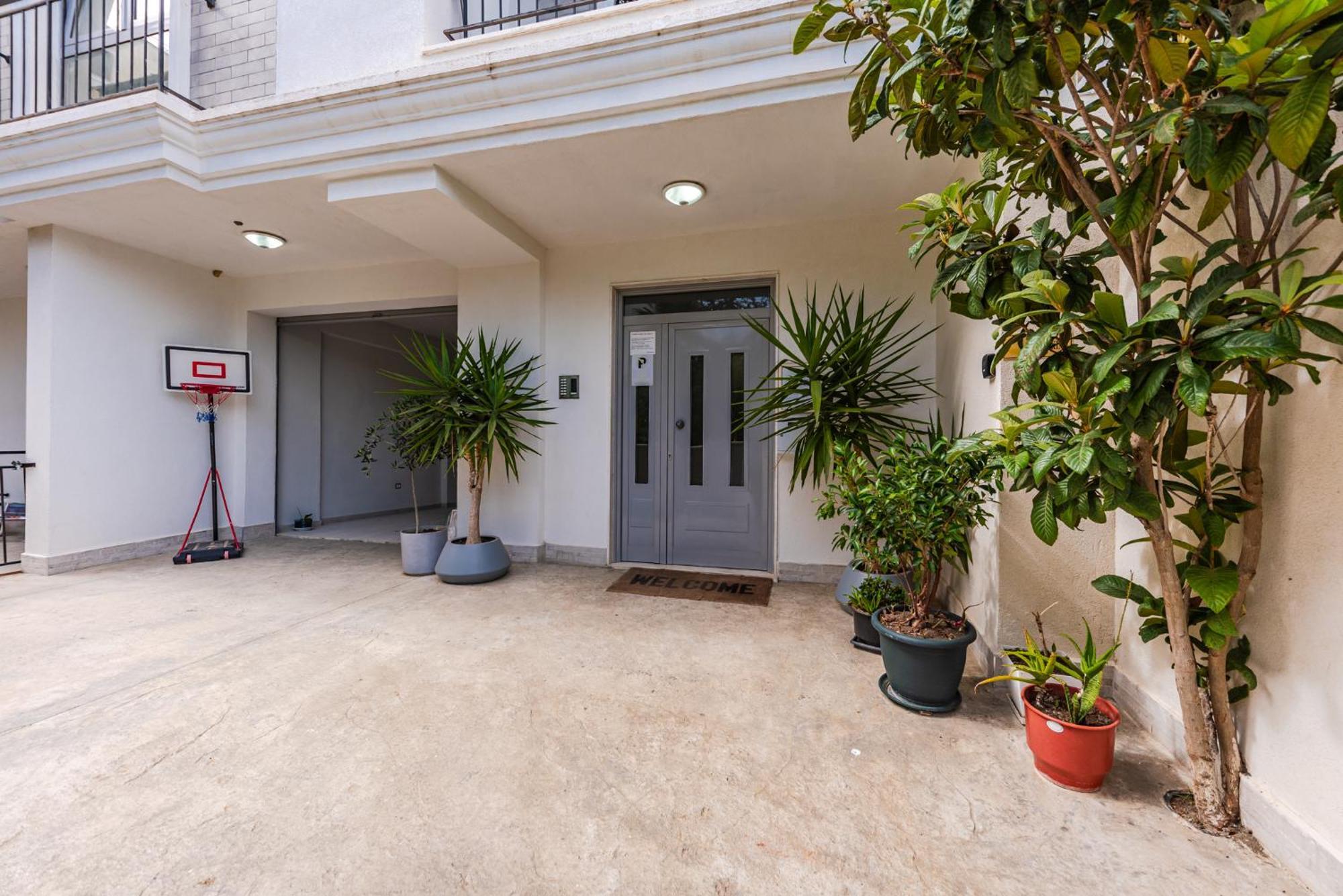 Royal Hill Apartments By Ps Durres Bagian luar foto