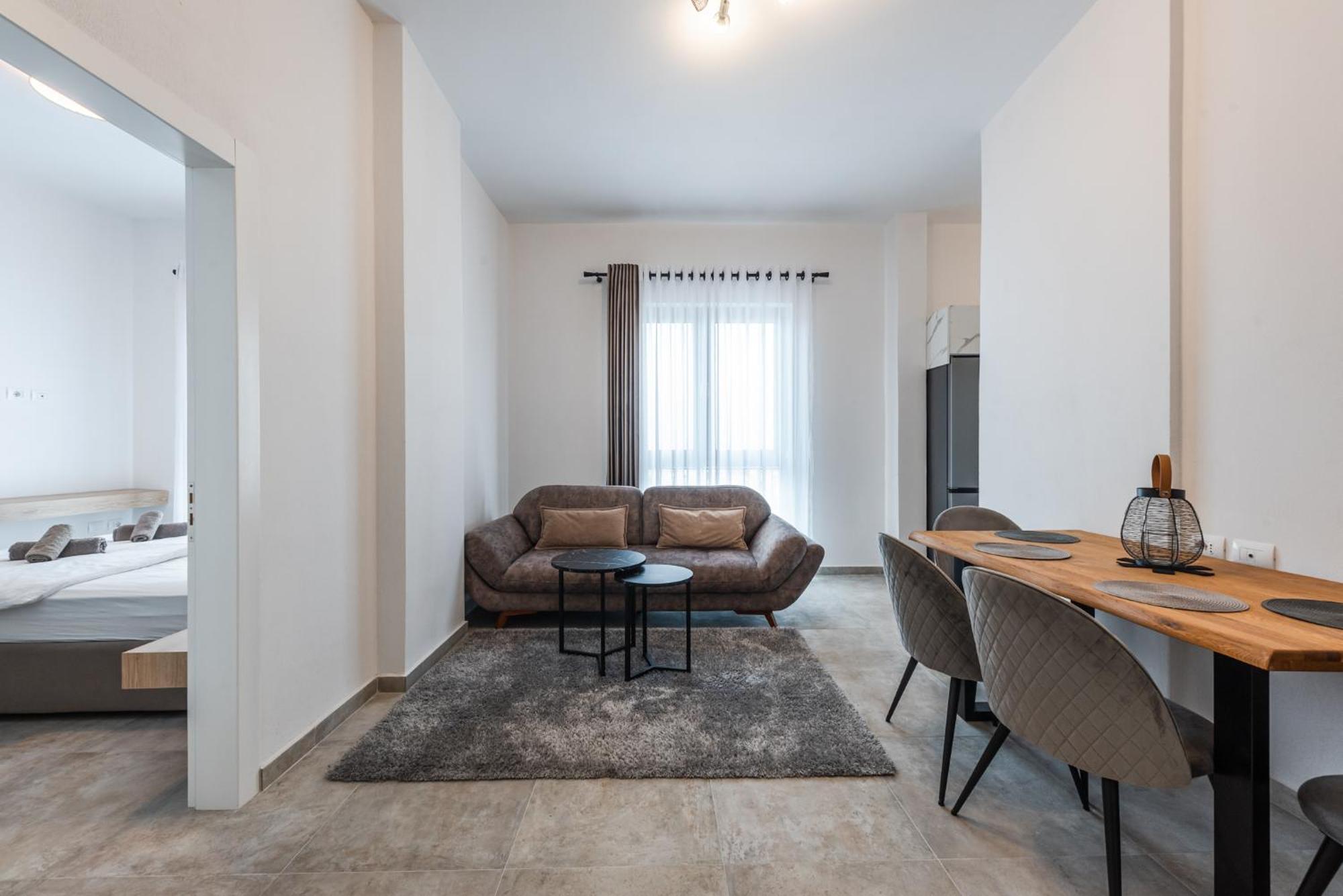 Royal Hill Apartments By Ps Durres Bagian luar foto